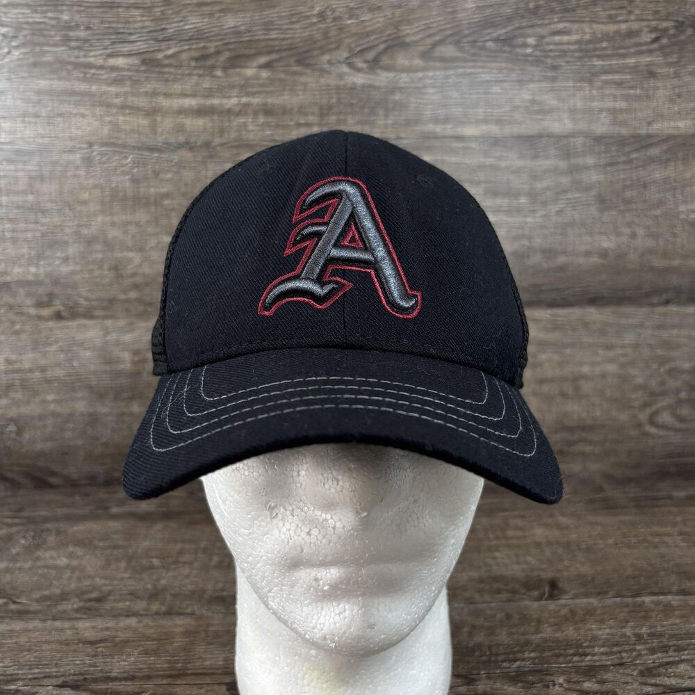 Arkansas Razorbacks Baseball Hat Cap Fitted Men's 7 1/4 Black Mesh Back Zephyr